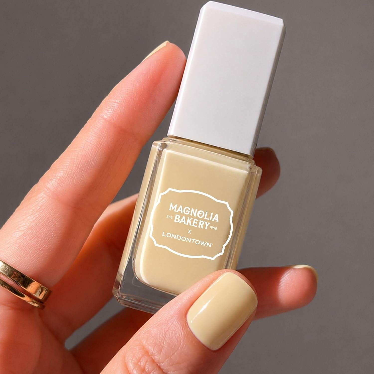 image:imageLONDONTOWN lakur Nail Polish Magnolia Bakery CollectionBanana Pudding